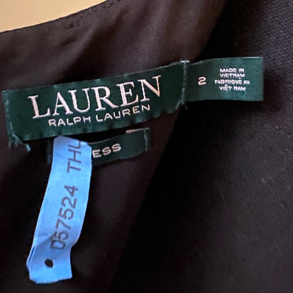 Beautiful Ralph Lauren Dress - Picture 4 of 5